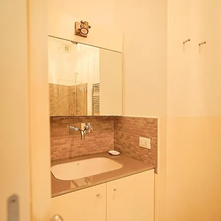 Trilocale In Centro Alassio